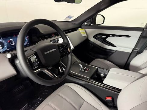 Used 2026 Land Rover Range Rover Evoque S image 6