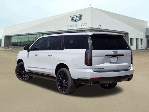 New 2026 Cadillac Escalade ESV Platinum Sport w/ LPO, ONYX Package AWD/4WD image 4