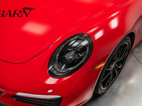 Used 2018 Porsche 911 Carrera image 19