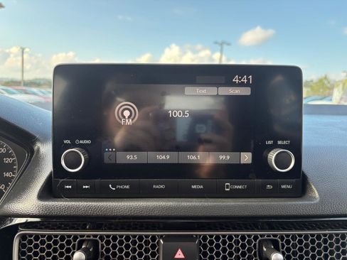 Used 2022 Honda Civic EX image 25