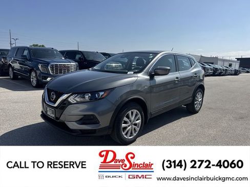 Used 2021 Nissan Rogue Sport S FWD image 1