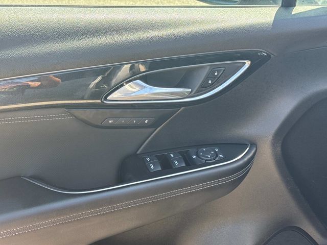 Used 2024 Buick Envision Preferred AWD/4WD image 23
