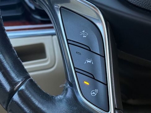 Used 2019 Cadillac XT5 Luxury image 25