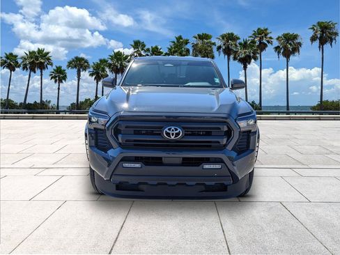 Used 2025 Toyota Tacoma SR5 image 2