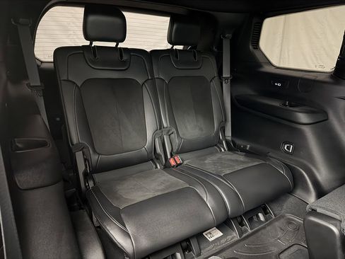 Used 2022 Jeep Grand Cherokee L Laredo image 36