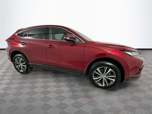 Used 2023 Toyota Venza LE AWD/4WD image 8