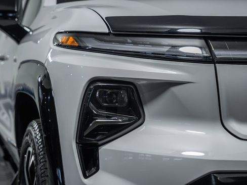 Used 2024 Chevrolet Silverado EV RST image 16