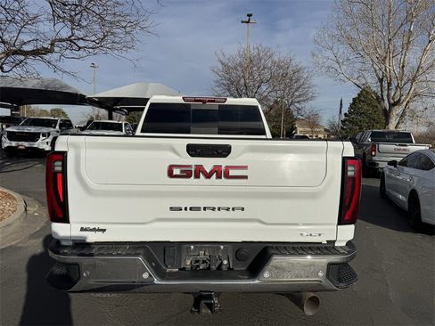 Used 2024 GMC Sierra 2500 SLT w/ SLT Premium Package image 4