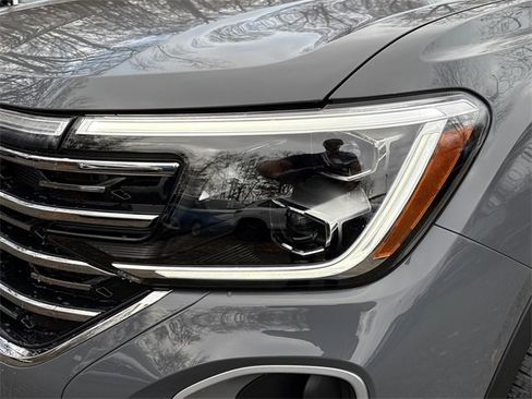 New 2026 Volkswagen Atlas SEL image 7