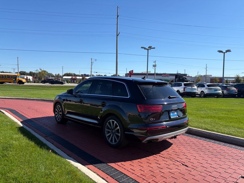 Used 2017 Audi Q7 3.0T Prestige AWD/4WD image 4