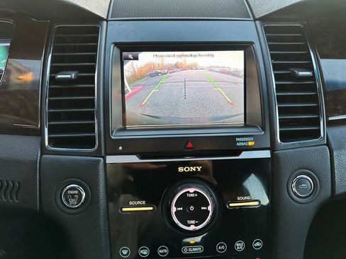 Used 2014 Ford Taurus Limited w/ Equipment Group 301A image 29