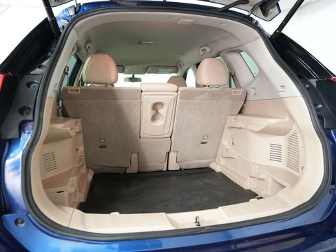 Used 2018 Nissan Rogue SV image 31