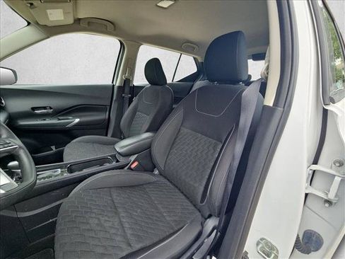 Used 2022 Nissan Kicks SV FWD image 10