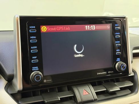 Used 2019 Toyota RAV4 XLE AWD/4WD image 22