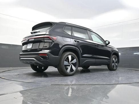 New 2026 Volkswagen Taos S image 24