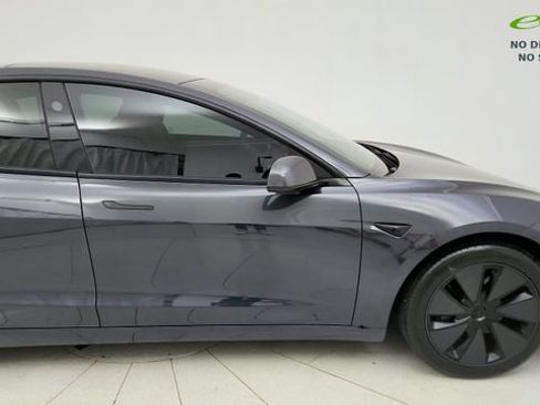Used 2025 Tesla Model 3 Long Range AWD/4WD image 18