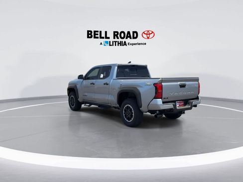 Used 2025 Toyota Tacoma TRD Off-Road w/ TRD Off Road Premium Package image 7