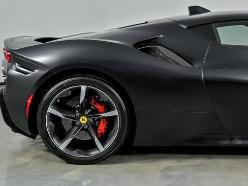 Used 2022 Ferrari SF90 Stradale AWD/4WD image 13