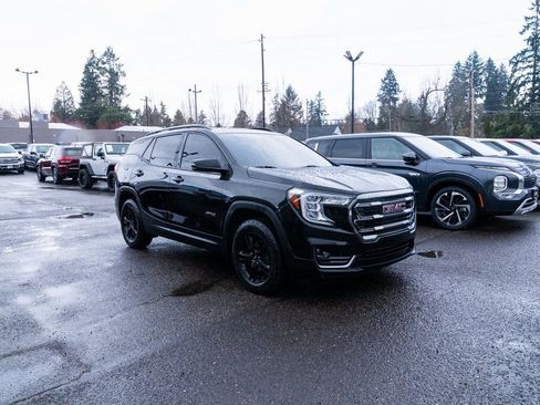 Used 2023 GMC Terrain AT4 AWD/4WD image 25