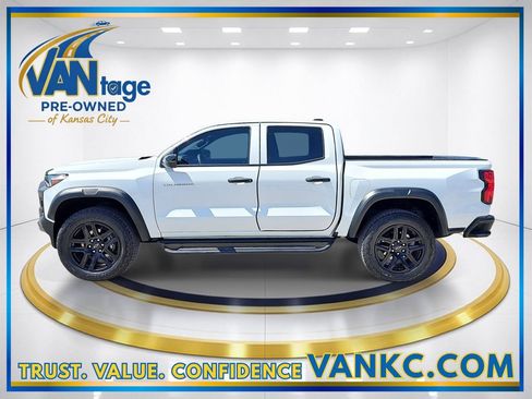 Used 2024 Chevrolet Colorado Trail Boss w/ Technology Package AWD/4WD image 10