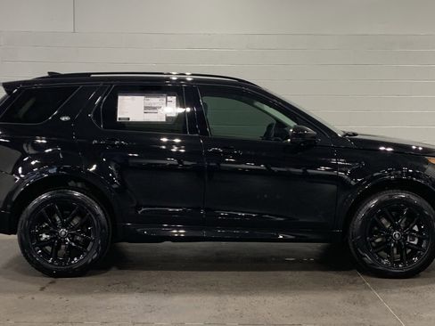 New 2025 Land Rover Discovery Sport S image 13