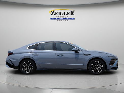 Certified 2024 Hyundai Sonata SEL AWD/4WD image 8