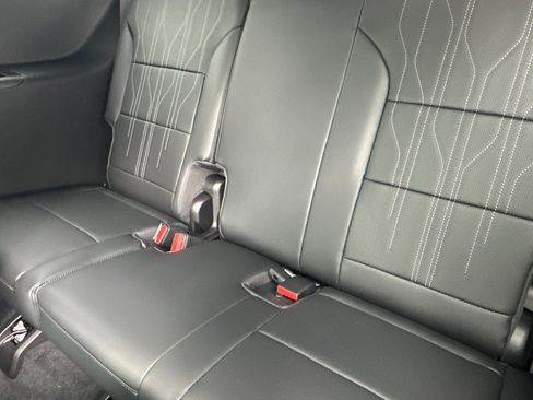 New 2026 Buick Enclave Avenir w/ Super Cruise Package image 15