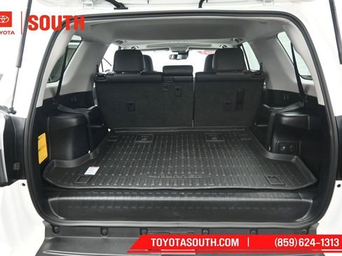 Used 2023 Toyota 4Runner SR5 Premium w/ Moonroof Package AWD/4WD image 28