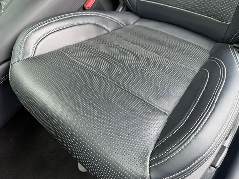 Used 2024 Ford Mustang Premium image 23