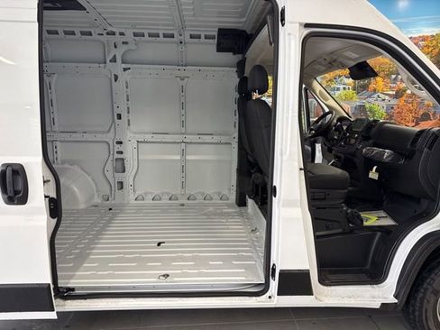 New 2026 RAM ProMaster 1500 w/ Cold Weather Group image 41