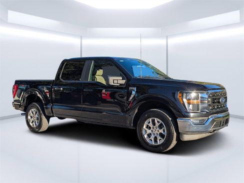 Used 2023 Ford F150 XLT image 1
