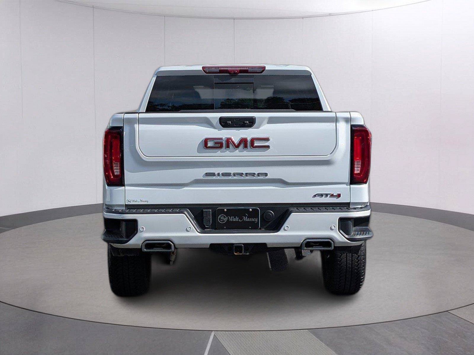 Used 2025 GMC Sierra 1500 AT4 w/ AT4 Premium Package AWD/4WD image 4