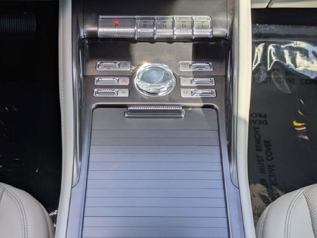 New 2026 Lincoln Nautilus Premier w/ Jet Appearance Package AWD/4WD image 19