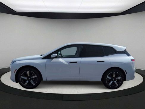 New 2026 BMW iX xDrive45 image 5