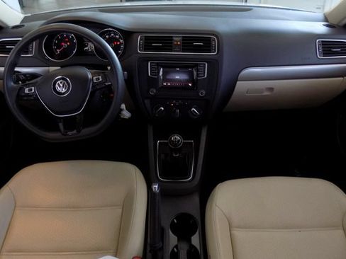 Used 2018 Volkswagen Jetta Wolfsburg Edition FWD image 12