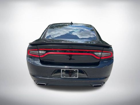 Used 2021 Dodge Charger SXT w/ Plus Group RWD image 4