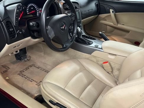 Used 2007 Chevrolet Corvette Convertible w/ Preferred Equipment Group RWD image 10