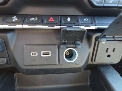 Used 2021 GMC Sierra 1500 AT4 image 42