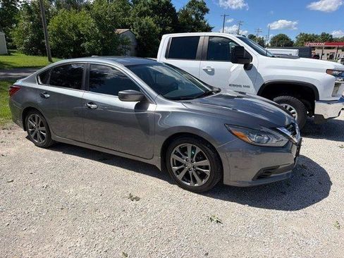 Used 2018 Nissan Altima 2.5 SR w/ SR Special Edition FWD image 3
