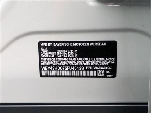 Used 2025 BMW i4 xDrive40i w/ Premium Package image 19