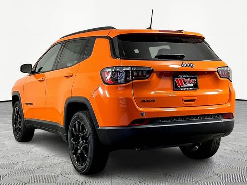 New 2026 Jeep Compass Latitude AWD/4WD image 4