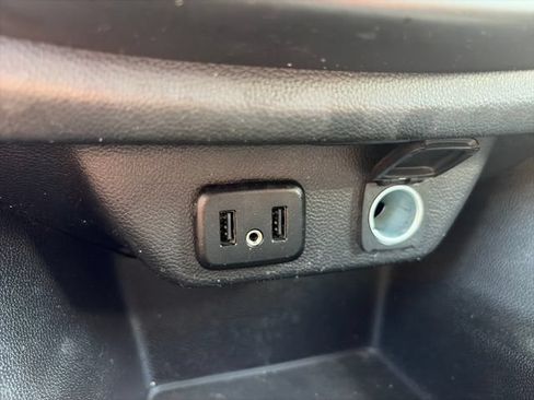 Used 2019 Chevrolet Traverse LT AWD/4WD image 17