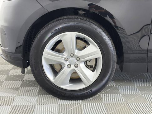 New 2026 Land Rover Range Rover Velar S image 36