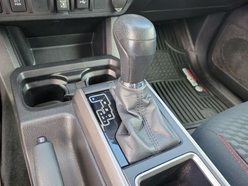 Used 2023 Toyota Tacoma SR5 w/ Technology Package AWD/4WD image 19
