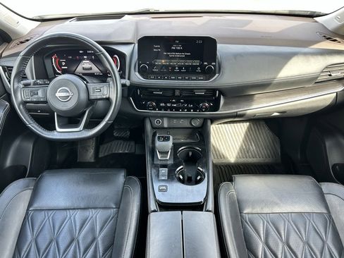 Certified 2022 Nissan Rogue Platinum w/ Head-Up Display Package image 10