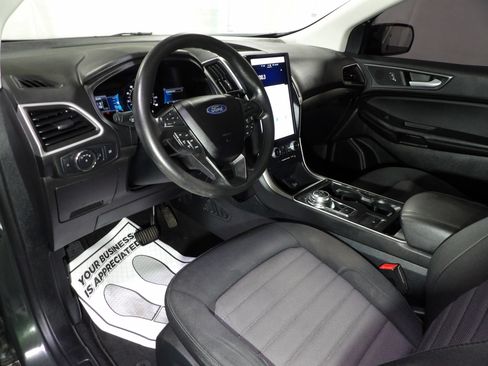 Used 2022 Ford Edge SE AWD/4WD image 9