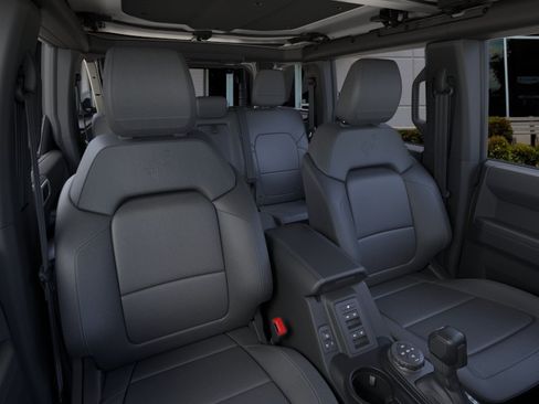 New 2025 Ford Bronco Badlands AWD/4WD image 11