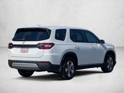 Used 2023 Honda Pilot EX-L image 5