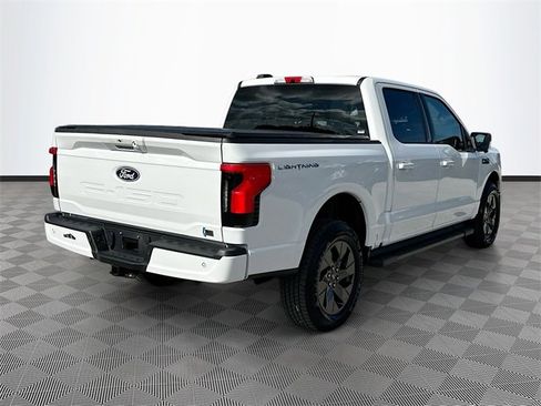 Used 2025 Ford F150 Lightning Flash image 5
