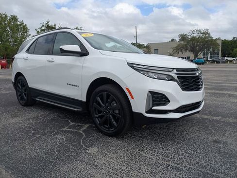 Used 2022 Chevrolet Equinox RS image 2